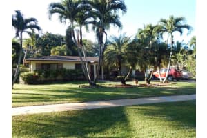 661 W Country Club Cir, Plantation, FL 33317, Sold 05/09/23