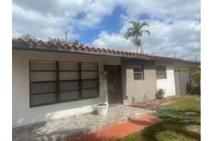 8025 NW 170th St, Hialeah, FL 33015, Sold 04/03/23