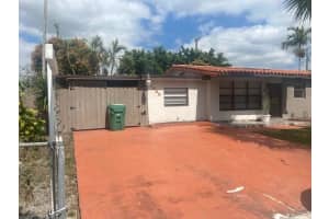 8025 NW 170th St, Hialeah, FL 33015, Sold 04/03/23