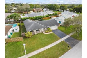 10250 SW 49th Ct, Cooper City, FL 33328, Sold 05/02/23