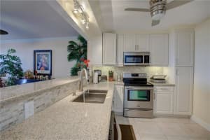 2861  Somerset Dr   302, Lauderdale Lakes, FL 33311 Sold 11/15/23
