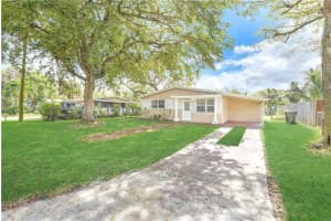 5636 Farragut St, Hollywood, FL 33021, Sold 04/11/23