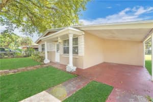 5636 Farragut St, Hollywood, FL 33021, Sold 04/11/23