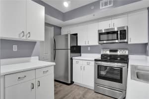 2600 S University Dr APT 222, Davie, FL 33328, Sold 03/24/23