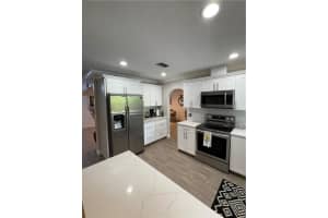 800 W Plantation cir, Plantation, FL 33324 Sold 09/22/23