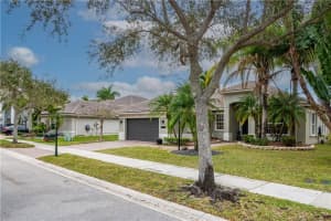 7098 NW 111th Terrace, Parkland, FL 33076, Sold 04/07/23