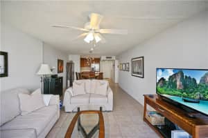 600 Parkview Dr APT 506, Hallandale Beach, FL 33009, Sold 05/18/23