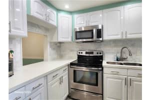 2050 NE 39th St #108e, Lighthouse Point, FL 33064, Sold 05/04/23