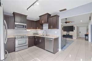 5534 Lakewood Cir S c, Margate, FL 33063, Sold 04/13/23