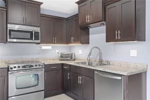 5534 Lakewood Cir S c, Margate, FL 33063, Sold 04/13/23