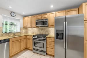 1752 NW 3RD TERR 316, Fort Lauderdale, FL 33311 Sold 11/17/23