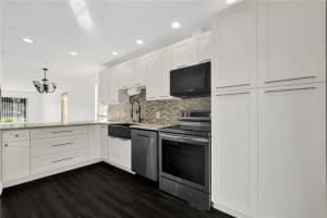 4875 Orleans Ct a, West Palm Beach, FL 33415, Sold 04/06/23