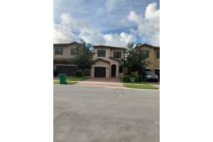 4945 NW 55th Pl, Tamarac, FL 33319, Sold 04/10/23