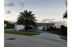 8511 NW 185th St, Hialeah, FL 33015, Sold 05/01/23