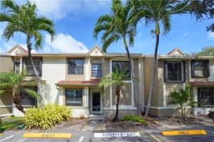 237 City View Dr, Fort Lauderdale, FL 33311, Sold 04/03/23
