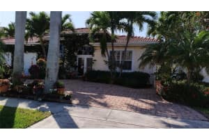 384 Rosewood Cir, Boca Raton, FL 33487, Sold 04/25/23