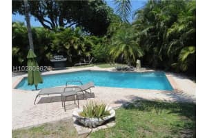 810 NW 8th Ave, Dania Beach, FL 33004, Sold 04/18/23