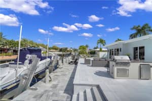 2397 SE 12th St, Pompano Beach, FL 33062, Sold 04/24/23