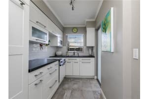 181 NE 14th Ave #15c, Hallandale Beach, FL 33009, Sold 06/16/23