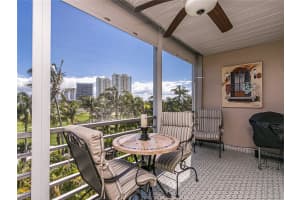 300 NE 14th Ave APT 501, Hallandale Beach, FL 33009, Sold 04/13/23