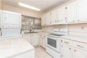 952 NE 199th St #114, Miami, FL 33179, Sold 09/15/23