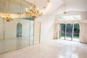 11520 SW 10th Ct, Pembroke Pines, FL 33025, Sold 04/28/23