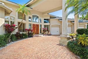 1518 E Lake Dr, Fort Lauderdale, FL 33316, Sold 09/19/23