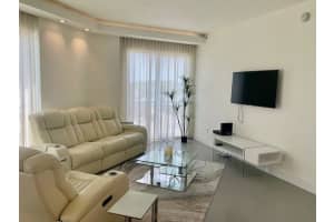 2631 NE 14th Ave APT 310, Oakland Park, FL 33334, Sold 06/15/23
