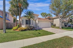 1928 NW 99th Ave, Pembroke Pines, FL 33024, Sold 04/17/23