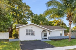 855 Azalea Dr, Royal Palm Beach, FL 33411, Sold 04/21/23