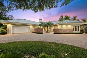 1318 E Lake Dr, Fort Lauderdale, FL 33316, Sold 06/30/23