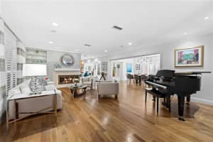 1318 E Lake Dr, Fort Lauderdale, FL 33316, Sold 06/30/23