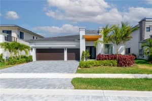 10663 N Lago Vista Cir, Parkland, FL 33076, Sold 05/25/23