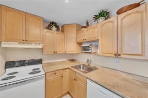 1421 S Ocean Blvd APT 321, Pompano Beach, FL 33062, Sold 04/14/23