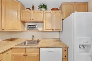 1421 S Ocean Blvd APT 321, Pompano Beach, FL 33062, Sold 04/14/23