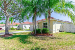 18590 NW 23rd St, Pembroke Pines, FL 33029, Sold 04/18/23