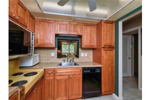 320 NE 12th Ave APT 304, Hallandale Beach, FL 33009, Sold 04/13/23