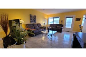 1000 SW 10th Ter 14P, Hallandale Beach, FL 33009 Sold 11/14/23