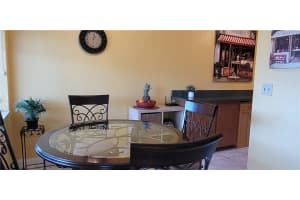 1000 SW 10th Ter 14P, Hallandale Beach, FL 33009 Sold 11/14/23