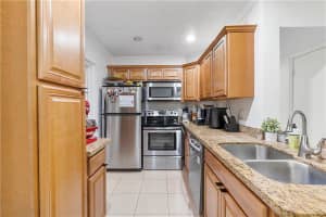 G208, 3109 Oakland Shores Dr APT G102, Oakland Park, FL 33309, Sold 05/01/23