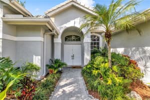 6121 Superior Blvd, Davie, FL 33331, Sold 04/06/23