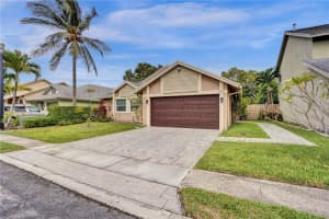 3232 NW 122nd Ave, Sunrise, FL 33323 Sold 07/27/23