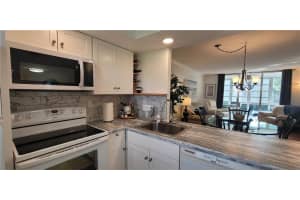 2901 NW 48th Ave, Lauderdale Lakes, FL 33313, Sold 04/14/23