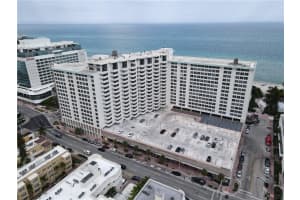 2899 Collins Ave, Miami, FL 33140, Sold 04/25/23