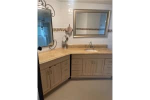 9263 NW 9th Pl, Plantation, FL 33324, Sold 05/30/23