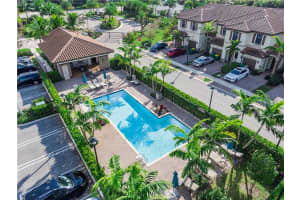 4990 Loebner Terrace, Davie, FL 33314, Sold 05/26/23