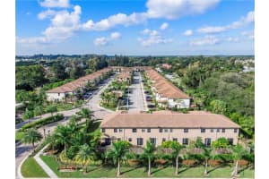 4990 Loebner Terrace, Davie, FL 33314, Sold 05/26/23