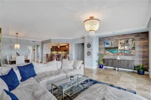 1414 SE 12th St, Fort Lauderdale, FL 33316, Sold 04/17/23