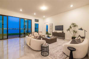8870 W Parkland Bay Trl, Parkland, FL 33076 Sold 09/22/23
