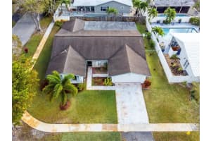 841 NW 76th Terrace, Plantation, FL 33324, Sold 05/25/23